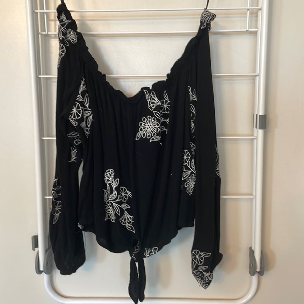 3/4 Sleeve Off Shoulder Crop Top